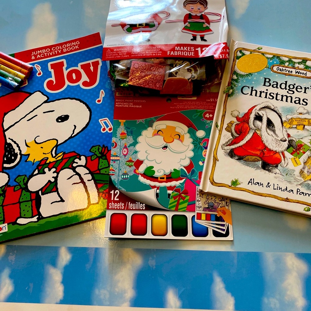 Lot of 4 Stocking Stuffers Coloring, painting, crafts, Reading Book